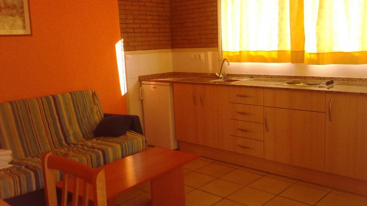 Apartamentos Famara Lloret de Mar Extérieur photo