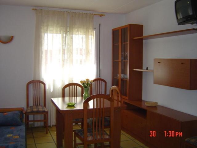 Apartamentos Famara Lloret de Mar Chambre photo